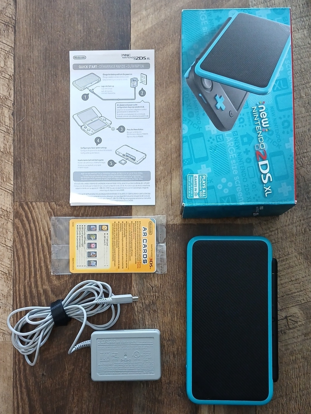 New Nintendo 2DS XL Black & Turquoise Complete In Box